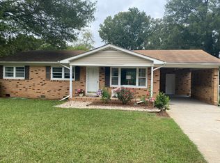 624 Honeywood Ln, Gastonia, NC 28056