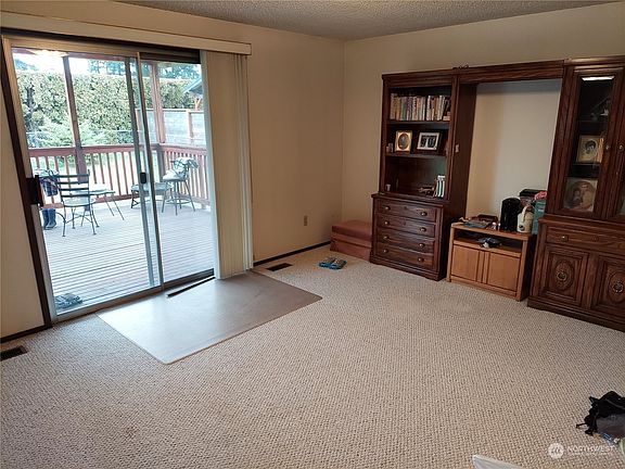 5th image of 2615 150th Street Ct E