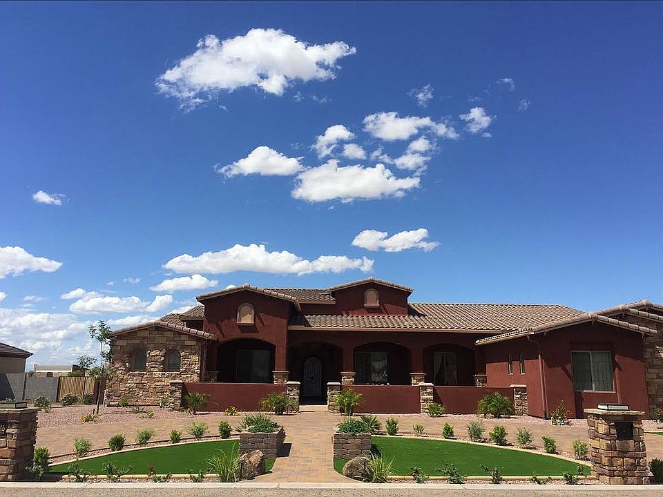 Front yard and driveway