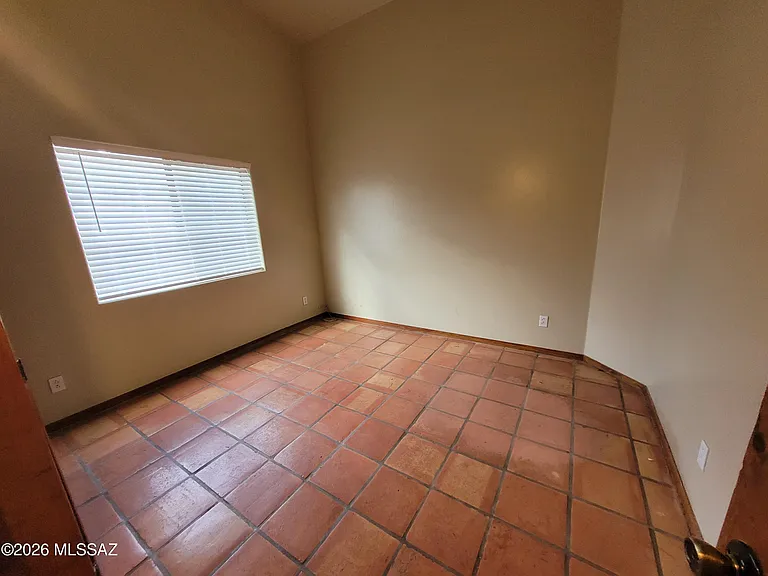 11065 E Snyder Rd — Photo 33
