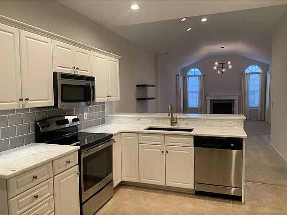 4th image of 8774 Linksway Dr