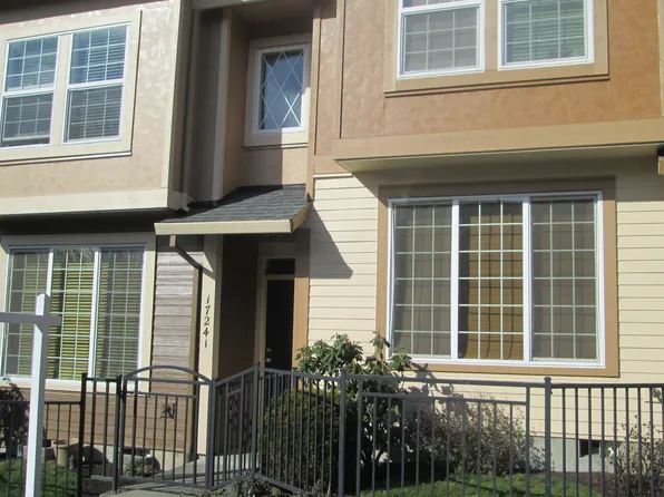 17241 Pleasanton Ln, Beaverton, OR 97003