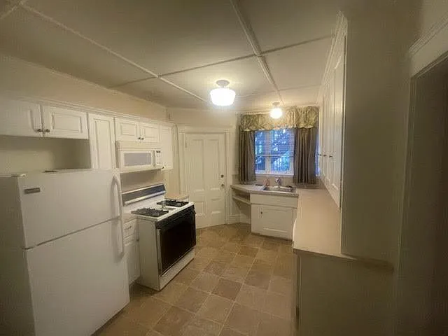 239 S Main St #1 — Photo 1