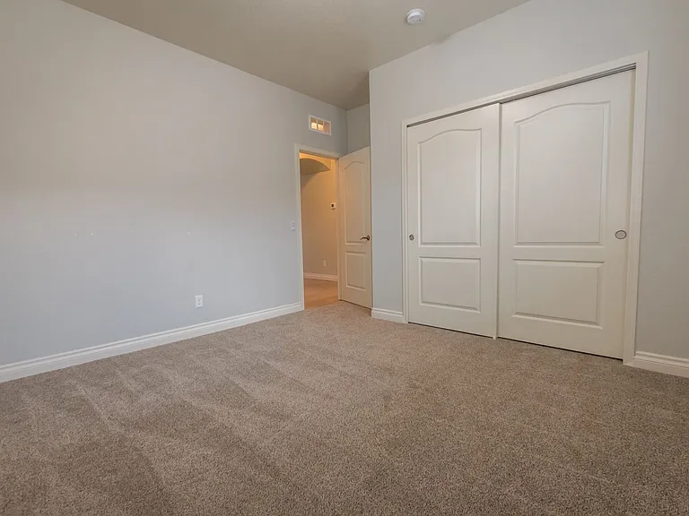 1205 Barnes Dr — Photo 32