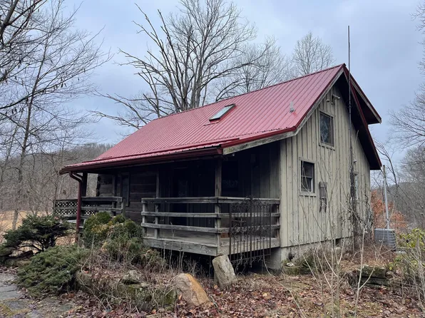 7028 Georgetown Rd, Nashville, IN 47448