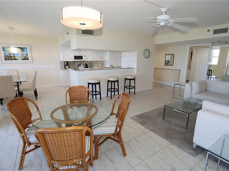 5550 Heron Point Dr #902 — Photo 9