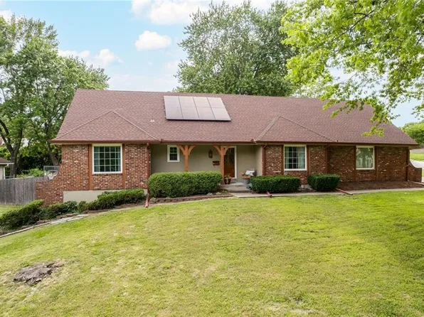 12500 Winchester Ave, Grandview, MO 64030