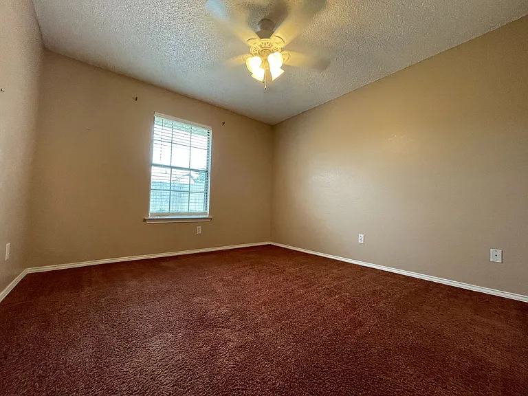 1928 Big Bend Dr — Photo 13