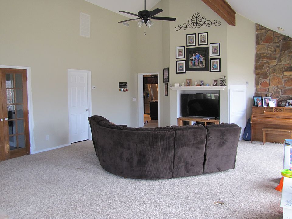 Living area with window wall