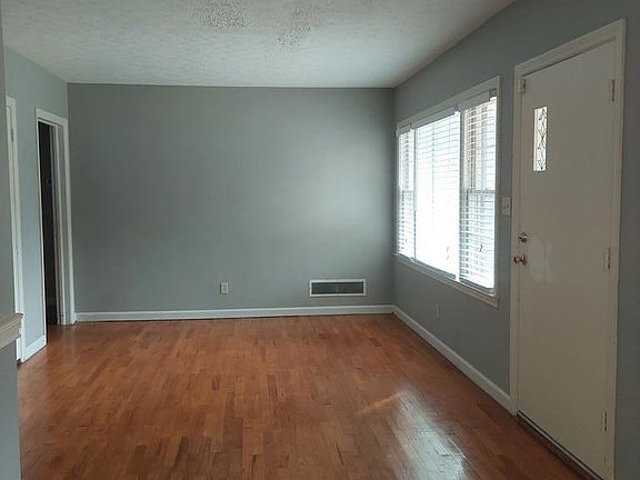 5th image of 804 Lichfield Rd