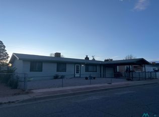 1017 Elm Dr, Grants, NM 87020