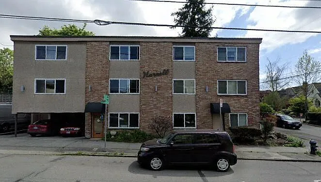 8400 5th Ave NE #3 — Photo 2