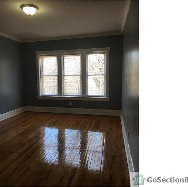2nd image of 3501 W Huron St APT 1