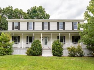 109 E Main St, Hopkinton, MA 01748
