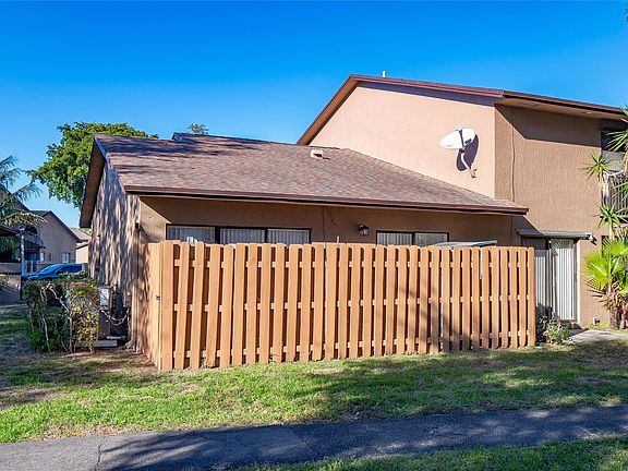 4th image of 2306 NW 37th Avenue