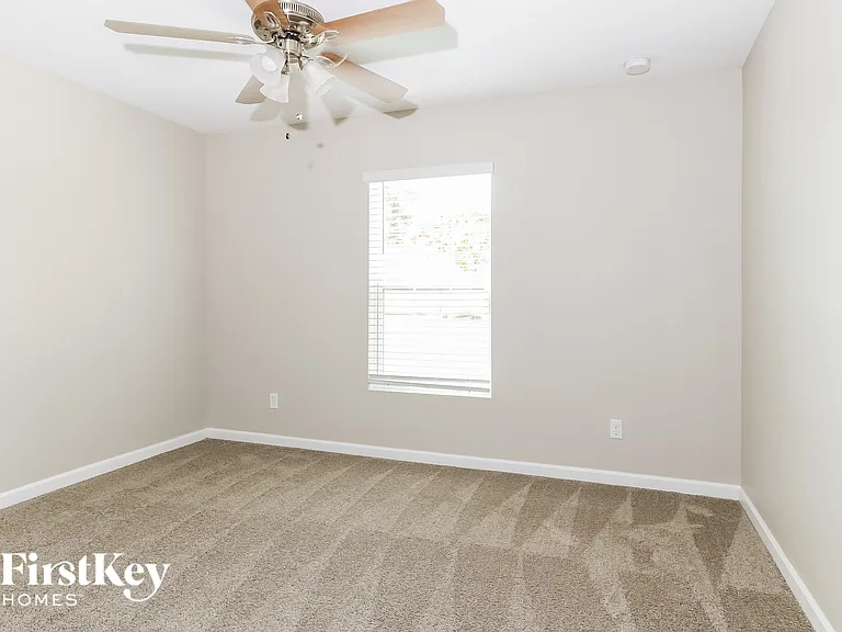 2346 SW Abalon Cir — Photo 11