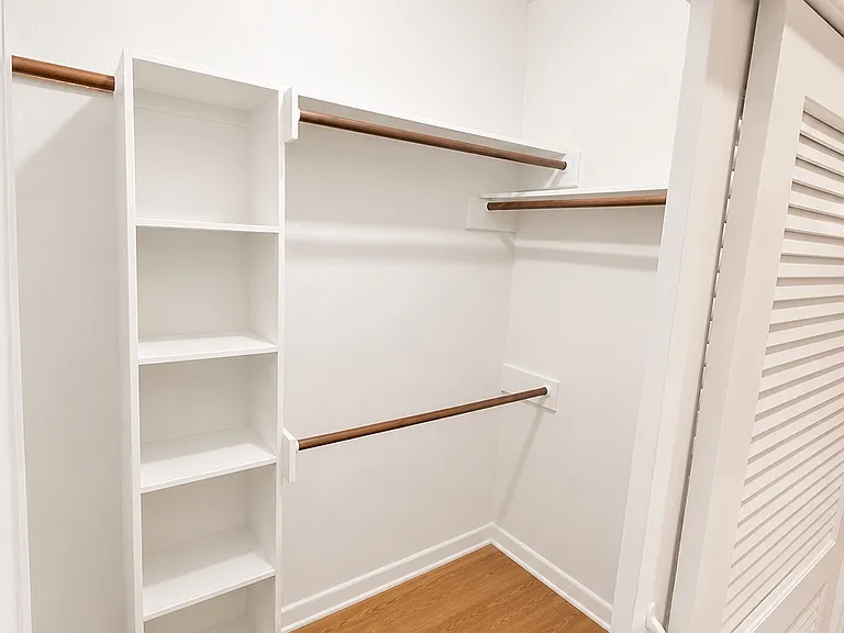 7218 Holder Forest Ct — Photo 40
