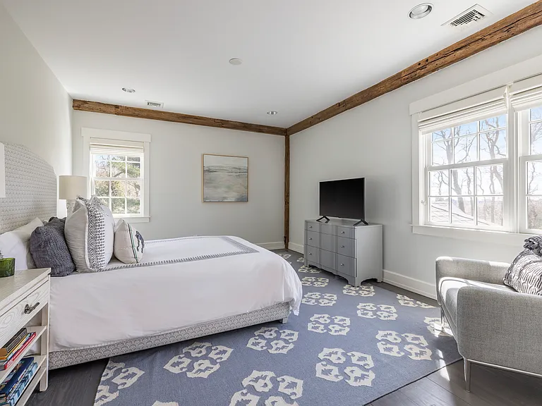 32 Sayres Path — Photo 18