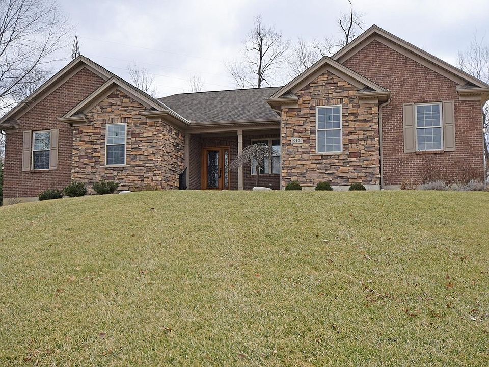 1st image of 912 Tall Trees Dr