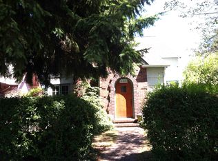 6310 20th Ave NE, Seattle, WA 98115