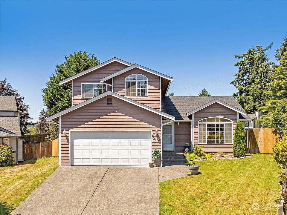1st image of 101 17th Avenue Ct