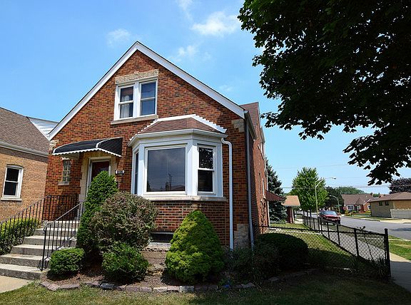 3rd image of 5557 S Oak Park Ave