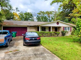 3700 Cumberland Dr, Moss Point, MS 39563