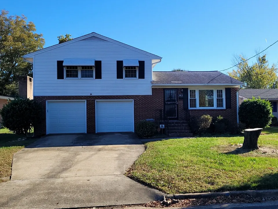 2612 E Winona Dr