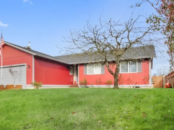 202 Pine St, Woodland, WA 98674