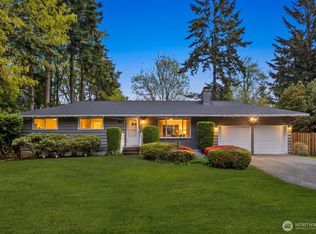 20604 4th Ave SW, Normandy Park, WA 98166