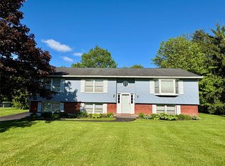 25 White Farm Rd, Wingdale, NY 12594