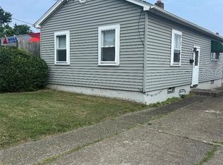142 Lake Shore Dr W, Dunkirk, NY 14048