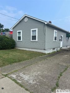 142 Lake Shore Dr W, Dunkirk, NY, 14048