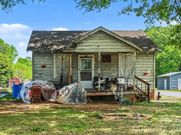 103 Carrigan Dr, Gastonia, NC 28056