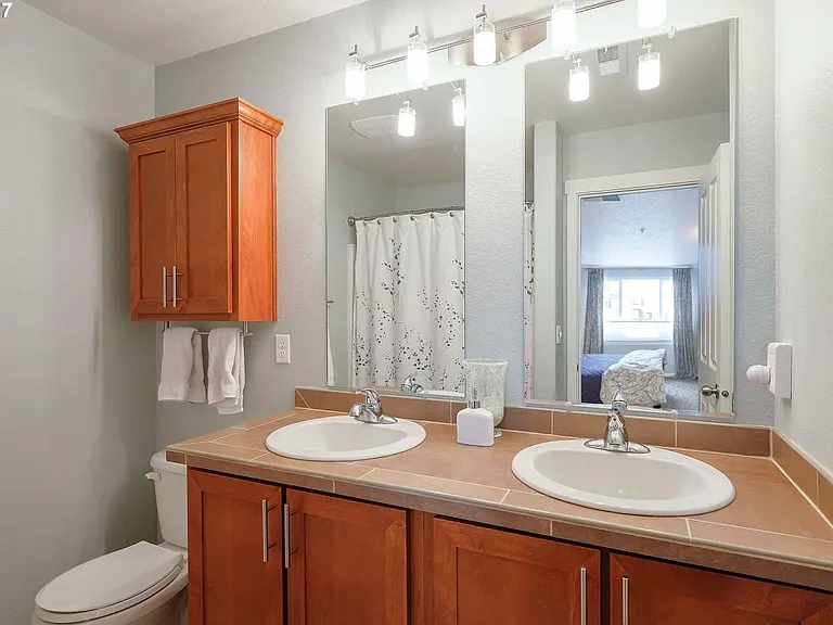 360 NW 116th Ave — Photo 16