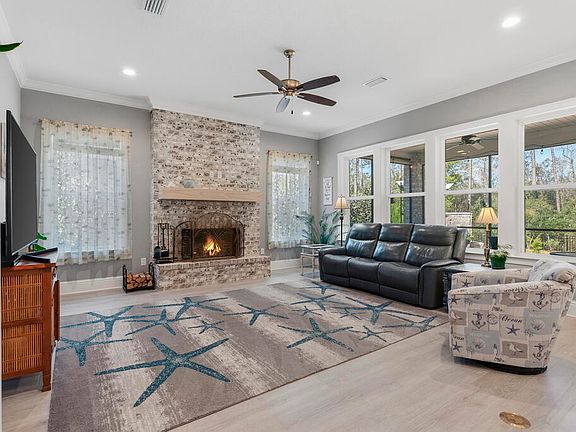 5th image of 174 Revana Way