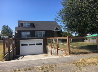 339 N 2nd Ave, Sequim, WA 98382