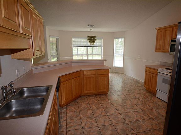 4th image of 4021 Maltese Way