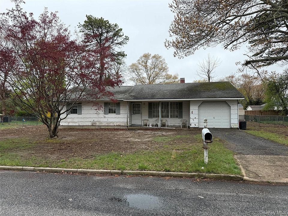 1st image of 6 Christmann Avenue