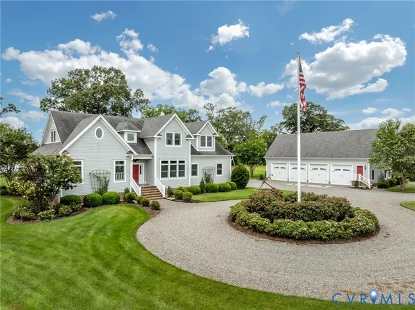 497 Waterville Cv, West Point, VA 23181