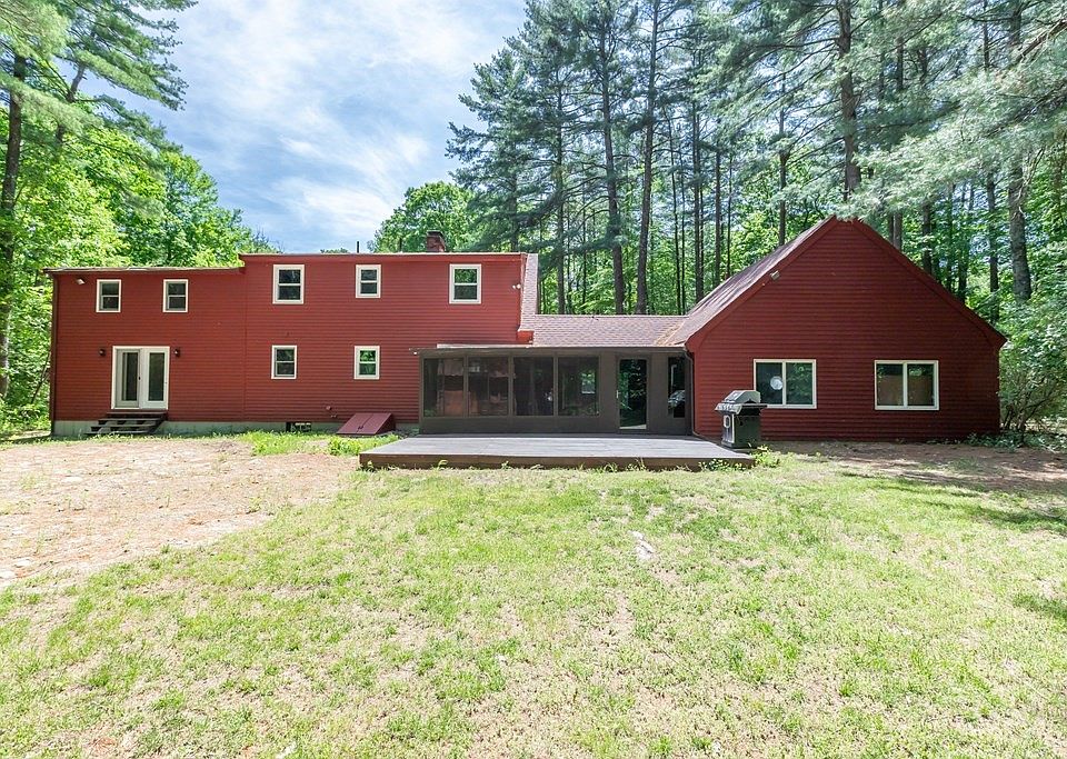 24 Maple St, Douglas, MA 01516 Zillow