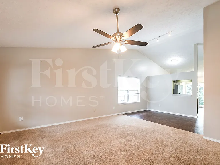 6738 Wimbledon Dr — Photo 5