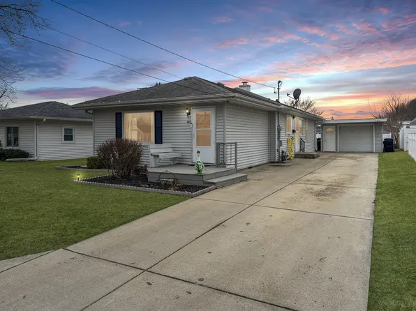1107 Sanger St, Ottawa, IL 61350