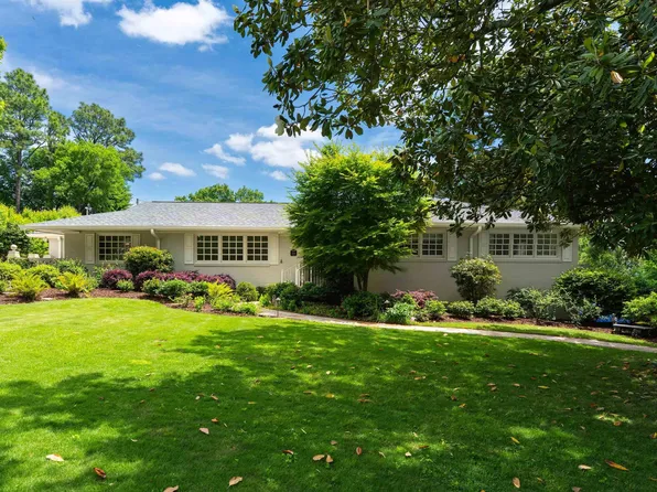 709 Vestavia Lake Dr, Vestavia Hills, AL 35216