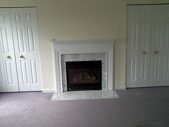 3rd image of 702 Gael Ct