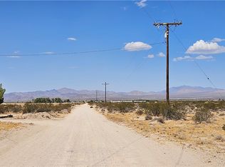 800 Lincoln Rd, Lucerne Valley, CA 92356