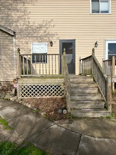 2 bed, 900 sqft, $1,350 — Photo 2