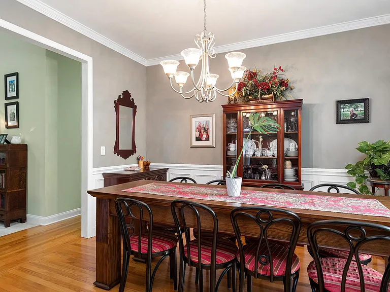 2828 Waterpointe Cir — Photo 10