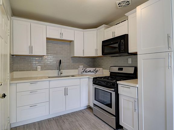 3rd image of 3544 W Campbell Ave