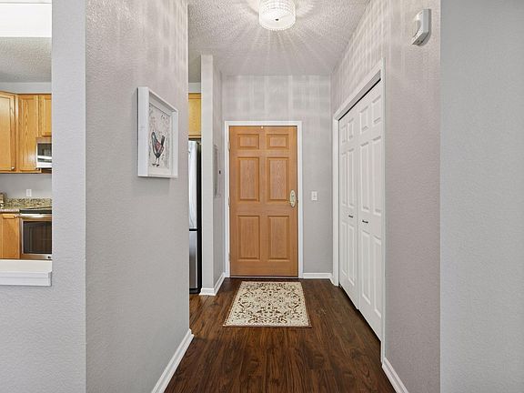 4th image of 100 Clydesdale Trl APT 101